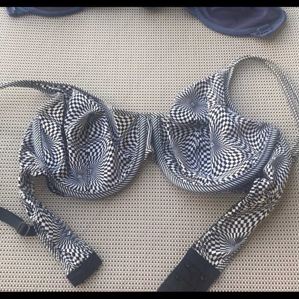 In search of a Victoria secret bra like this!